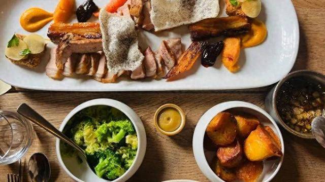 英餐厅推黑暗料理_英国小馆子_英国地道美食