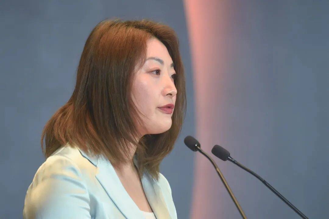 娃哈哈经销商被要求不能代理娃小宗，否则取消经销资格，律师：二者存在不正当竞争风险