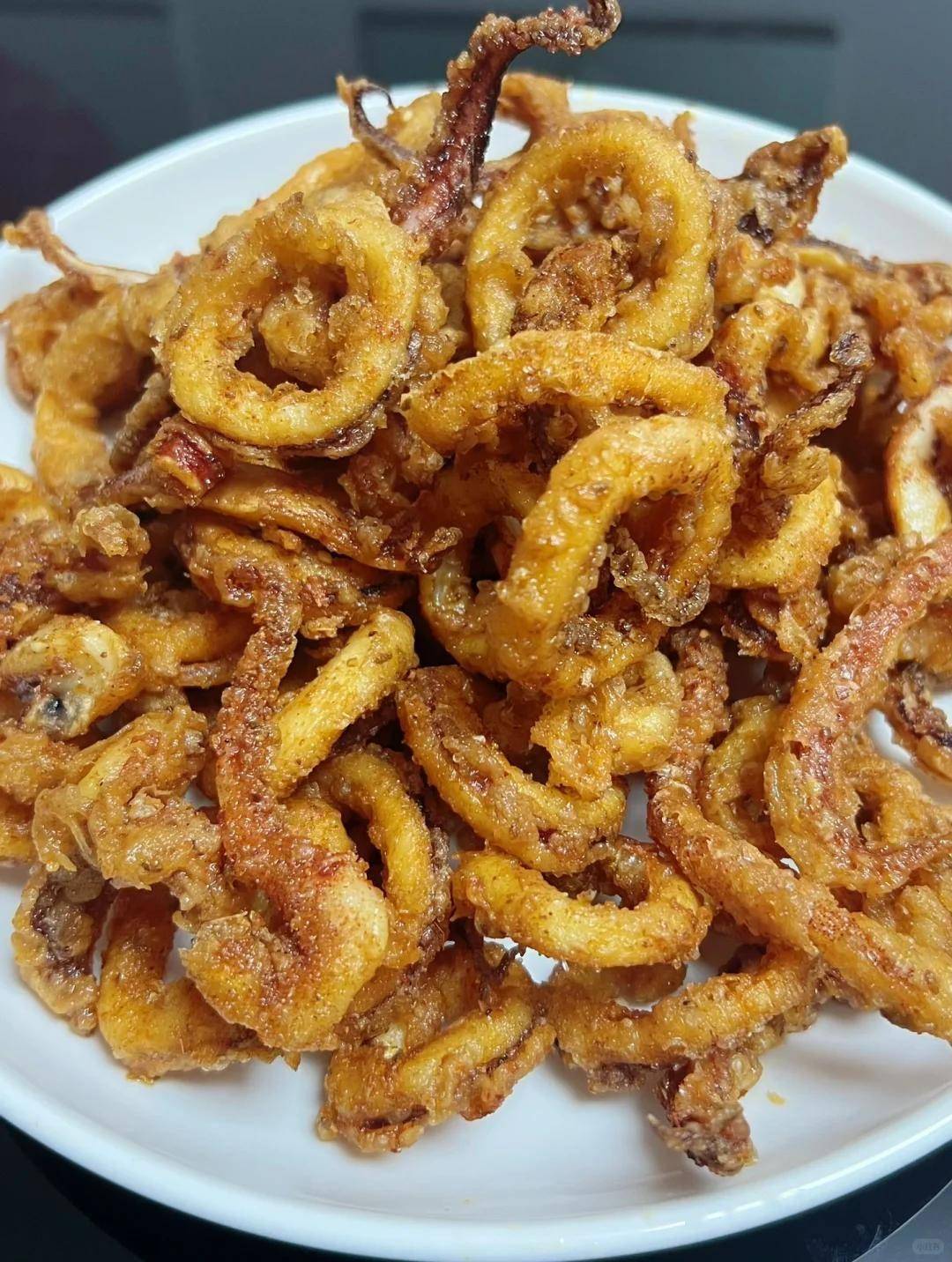 原来炸鱿鱼圈这么简单,外脆内q,凉了不软,看就学会