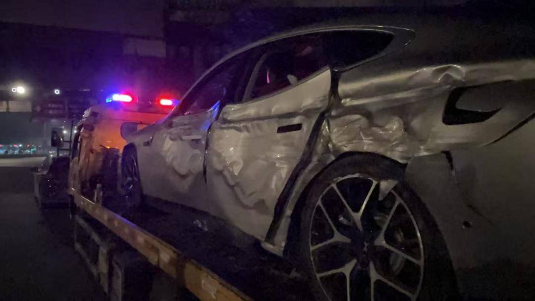 小鹏P7i高速辅助驾驶遇事故AEB未响应 客