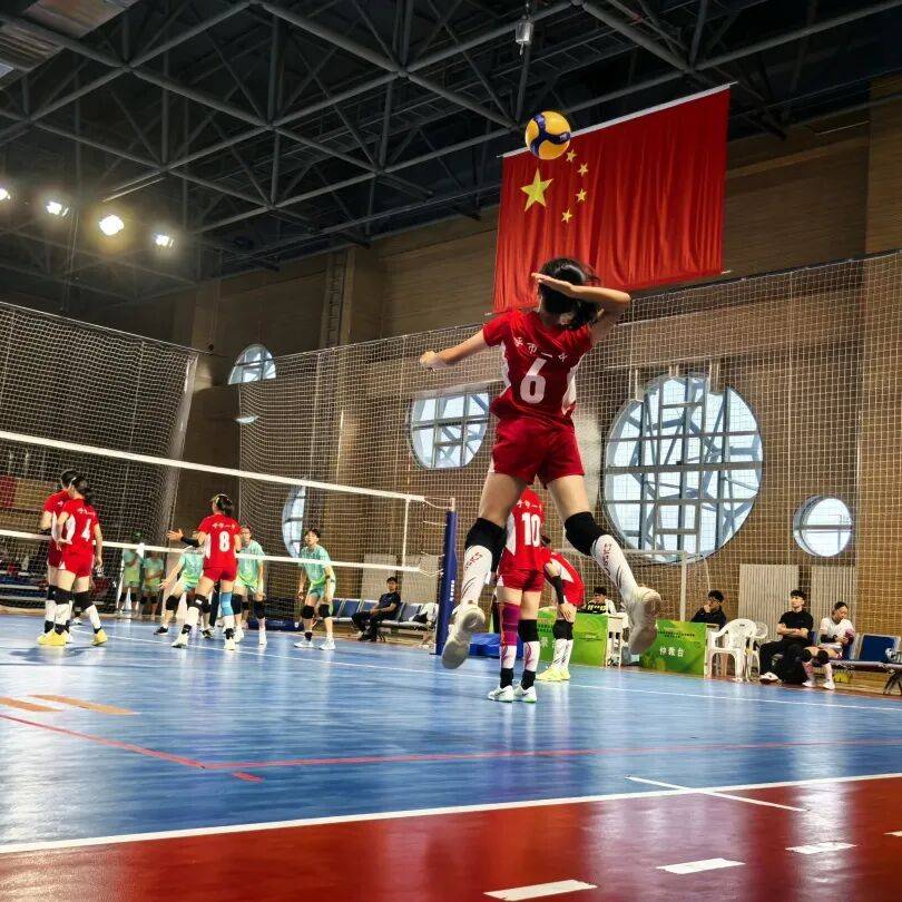 呼市一中初中部女排代表内蒙古在2025年黄河