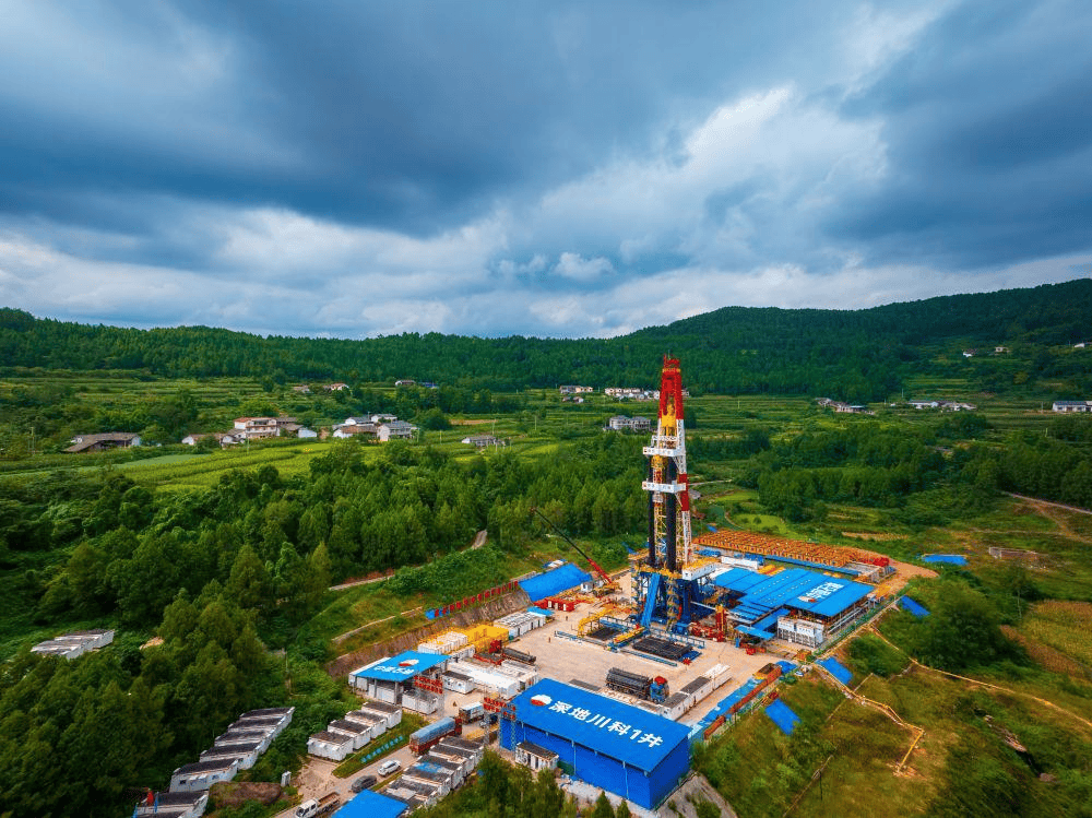 “蔡国强烟花秀”事件，最新通报！【看世界·新闻早知道】