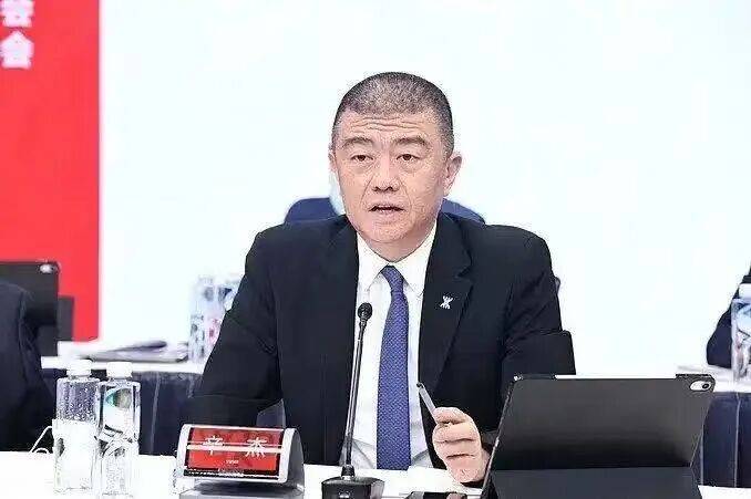 马光远：万科董事长辞职，CEO刑拘，地产的冬天没结束