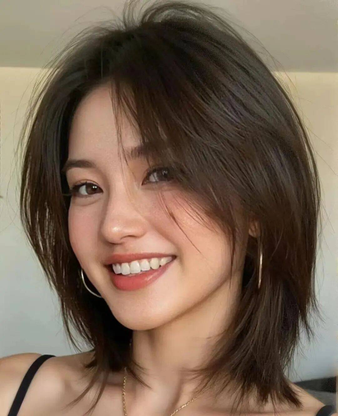 齐肩高层次发型, 显脸小又时髦,超有氛围感