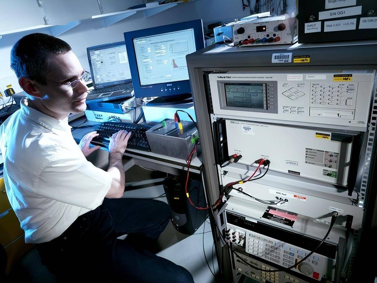 日常境外手机变情报工具,中国授时中心工作人员终端被操控,被美国安局