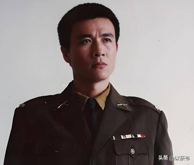 原来他早已去世,15岁演戏44岁走红,47岁患癌离世,哥哥是熟面孔