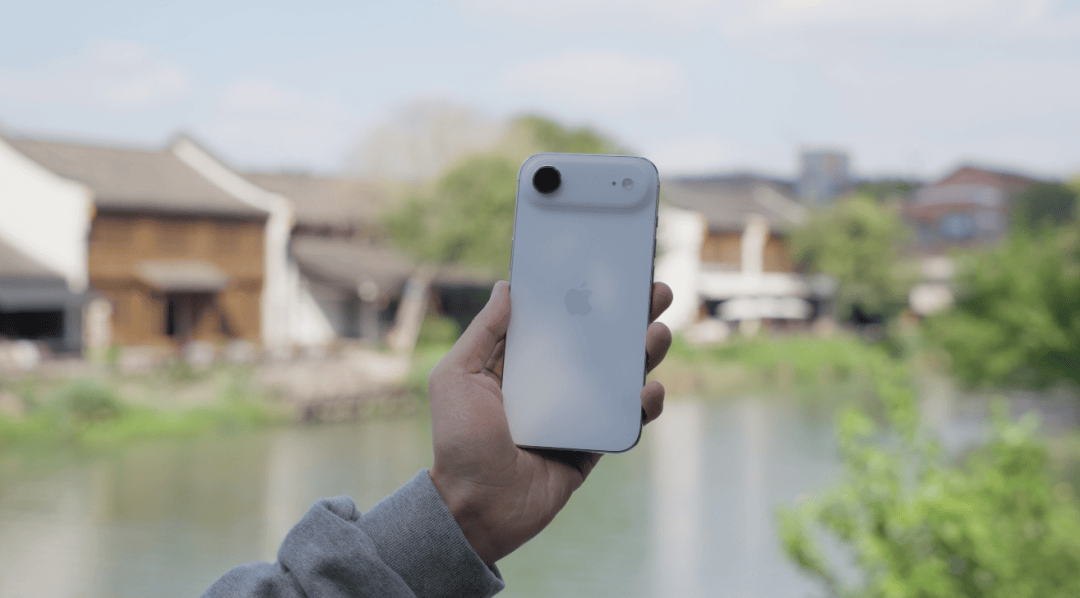 拆完iPhone Air后，我觉得苹果还有牙膏能挤。