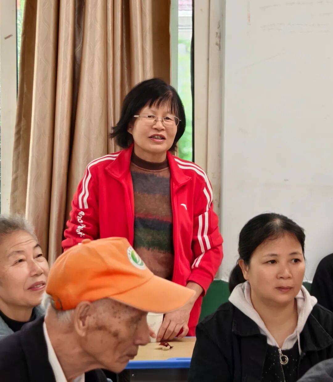 信丰中学举行2025年重阳节活动