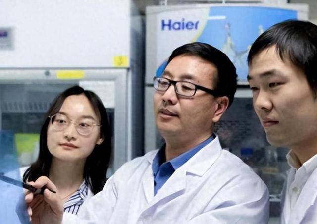 原创             北大天才朱佳迪，帮助美国攻克1nm芯片难题后，中国出现奇怪现象