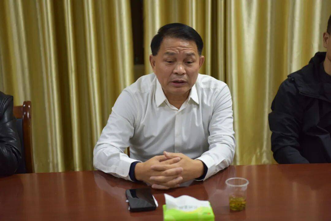 理事长唐正魁代表学校理事会及全体师生,向所有为学校高质量发展倾注