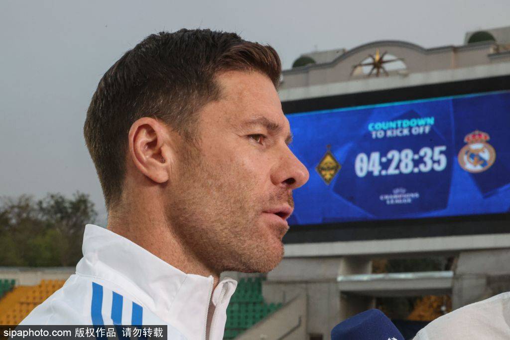 阿根廷国脚重返曼联:马丁内斯复出进入关键阶段,后防线迎来希望