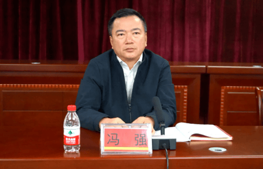 海南通报：冯强酒驾、工作时间沉迷打高尔夫