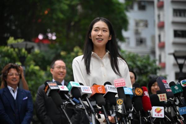 “已申请放弃加拿大护照”，香港奥运冠军江旻憓参选立法会-华闻时空