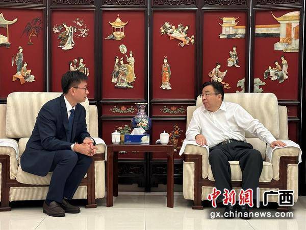 广西壮族自治区人民医院专家指导组拜会中国驻科摩罗大使馆