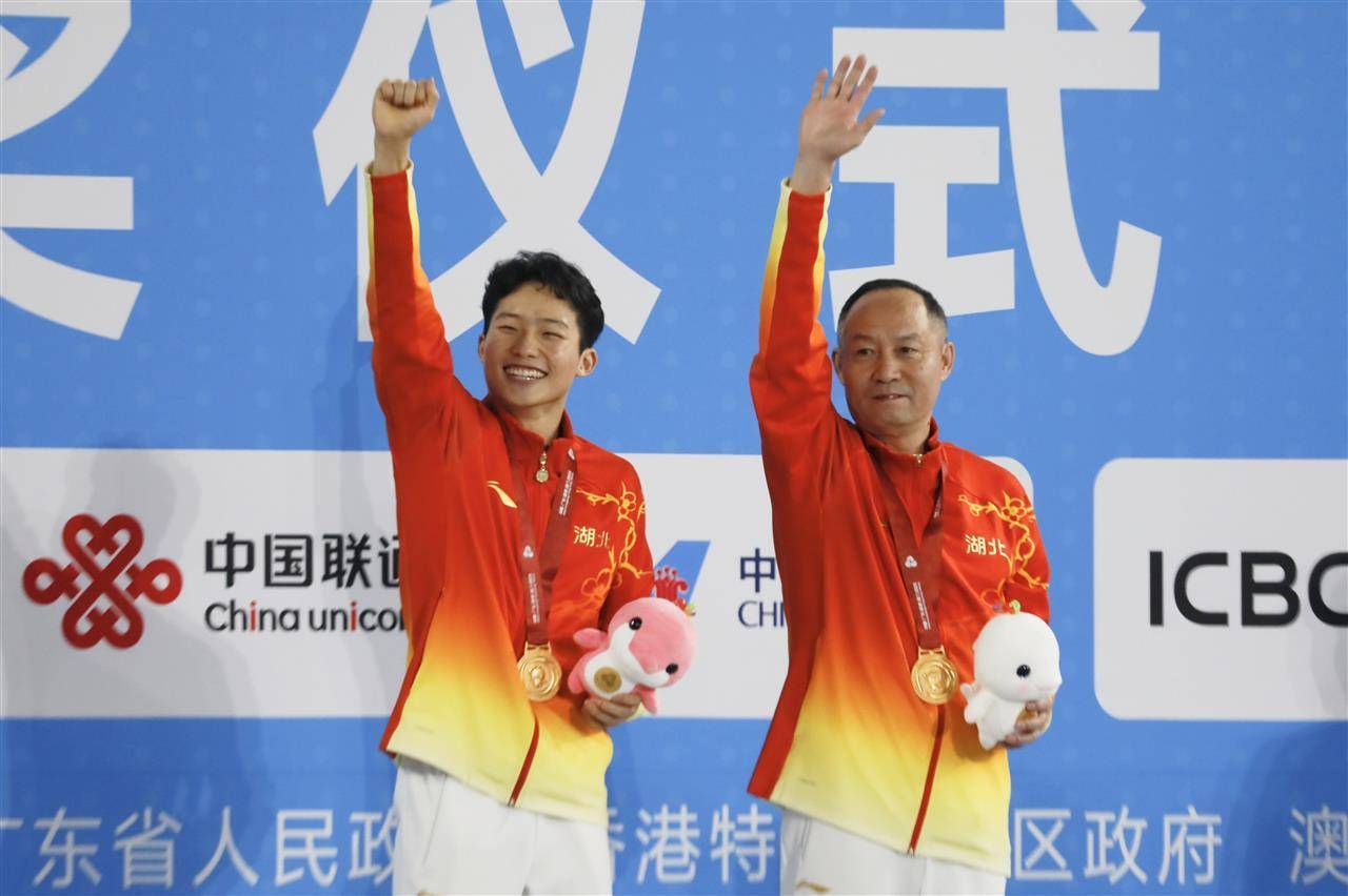 王宗源勇夺跳水男子1米板冠军,湖北队收获十五运会第二金_比赛_进行_金牌