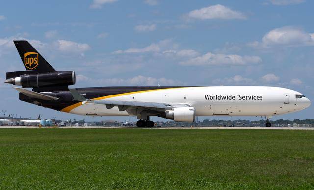 亚马逊清仓AMD 谷歌将测试太空数据中心构想 | 环球市场