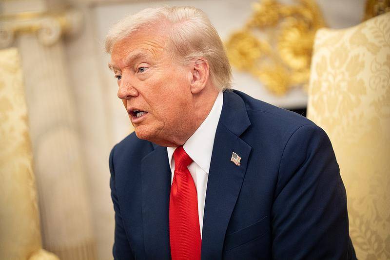 美最高法院允许特朗普政府暂不全额发放食品援助金 -华闻时空