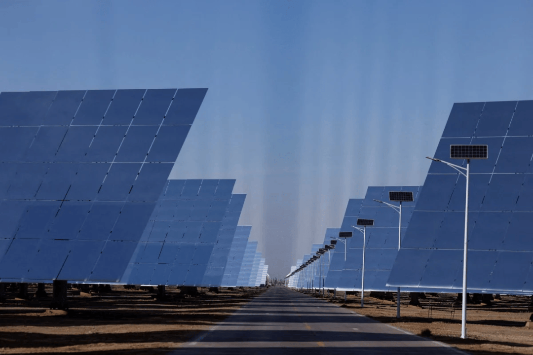 买得到芯片的美国科技巨头，买不到电了。