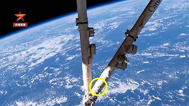 原创             撞击神舟二十真凶锁定，太空出现大量不速之客，推迟返回有危险吗