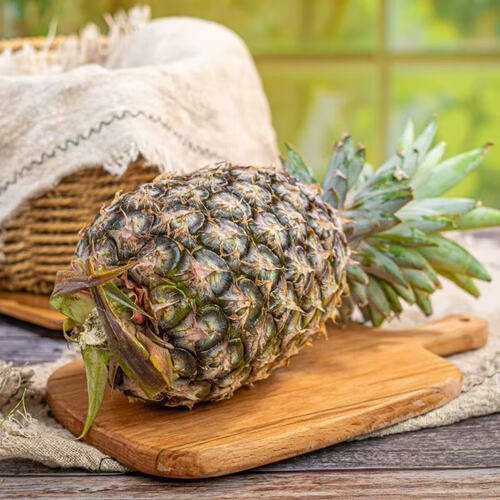 体验夏日清凉：云南黑钻凤梨，酸甜可口的健康之选！_水果_食用_美味
