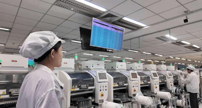 京东11.11探厂，爆款AI PC是怎么“造”出来的？