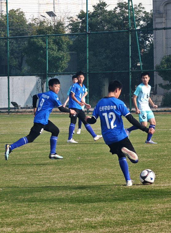 江苏各地“市长杯”2025江西省城市足球联赛-赛程/比分/球队阵容全掌握-本地足球热血来袭！激战正酣“人才摇篮”迎丰收季