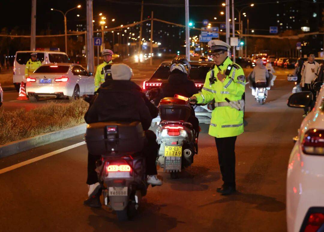 酒后骑小电驴也违法，酒驾不分车型