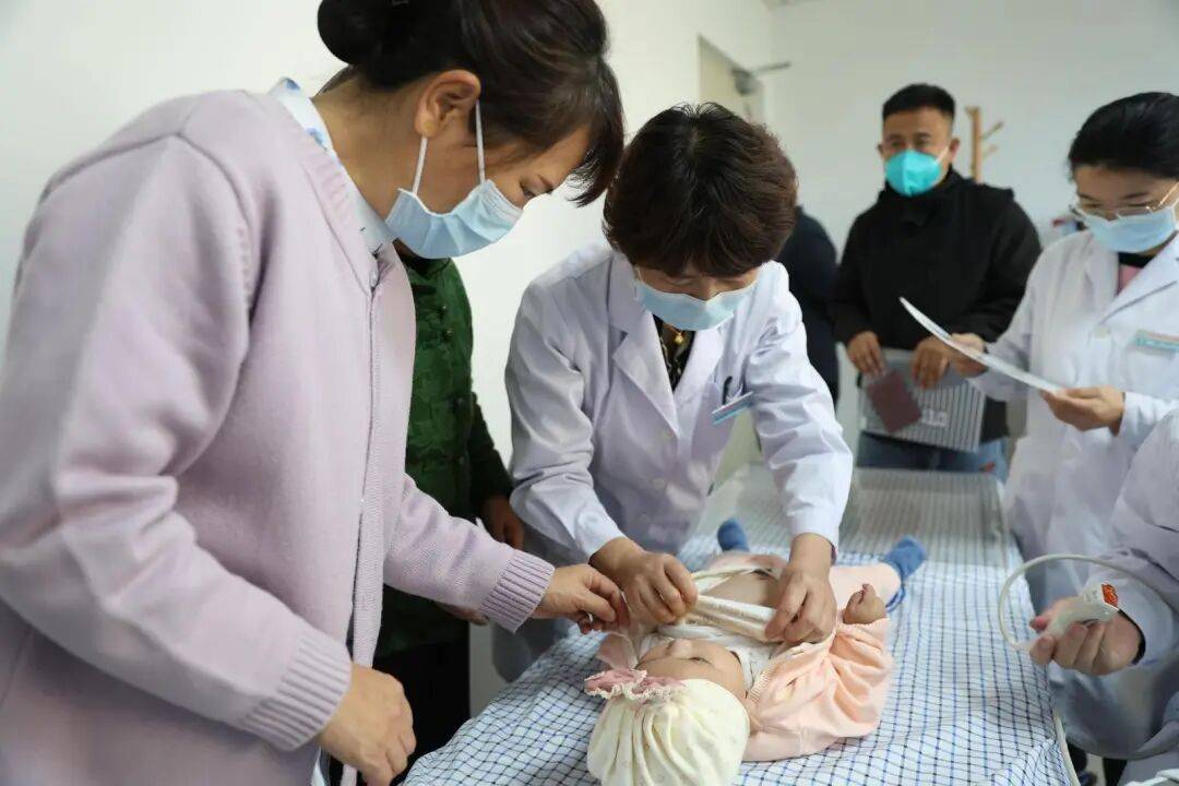 包含北京大学人民医院检查陪护加挂号儿童就诊全程安抚，消除看病恐惧的词条