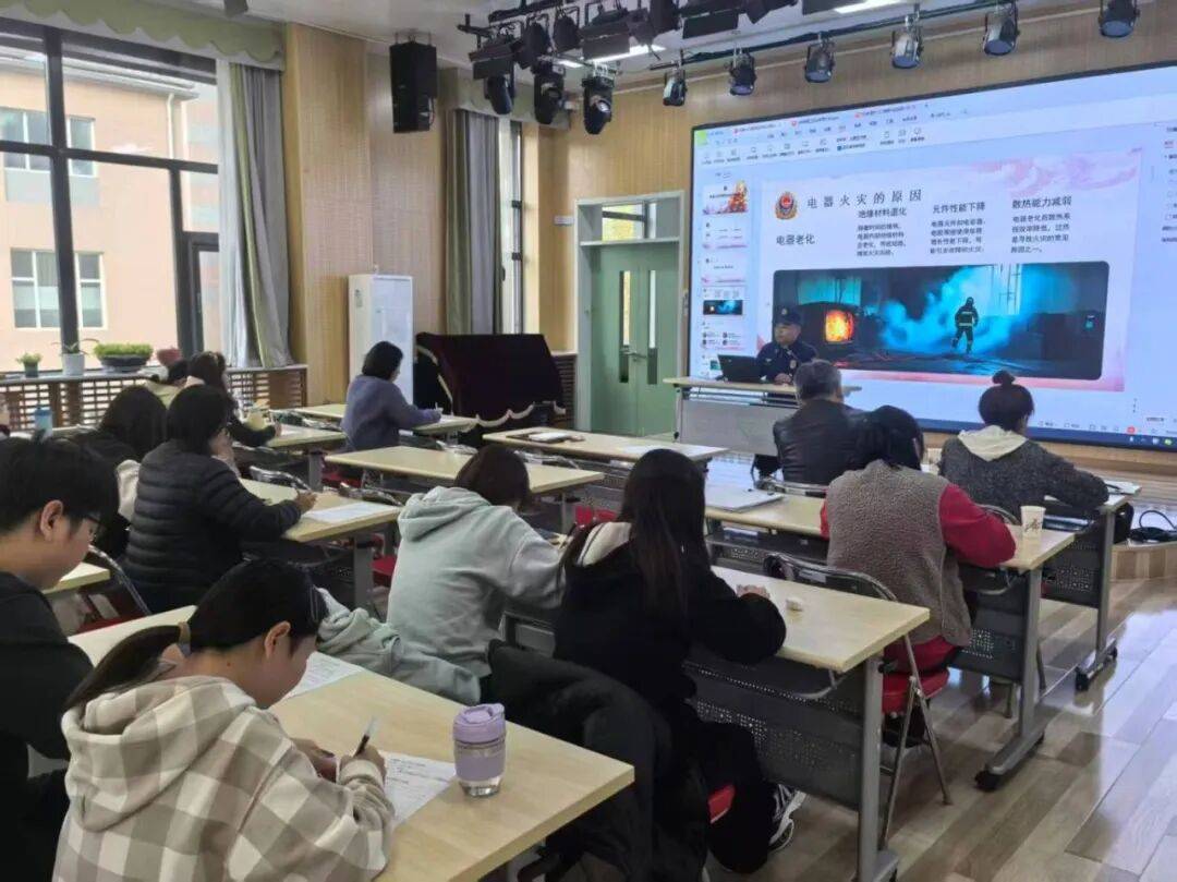 安全课堂 疏散演练 让平安常驻校园