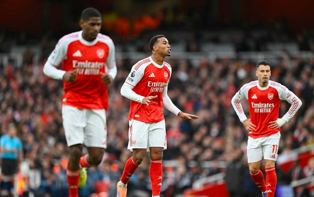 8大锋霸候选+1.5亿豪赌，阿森纳冬窗能挖到真核逆袭英超吗？