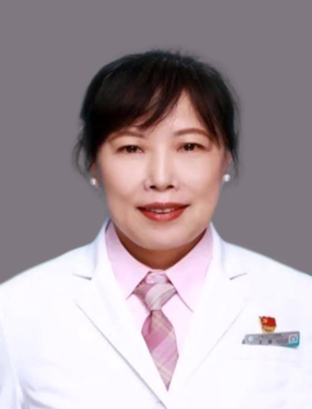 王霞急诊科主任主任医师擅长使用中西医结合的方法诊治高血压冠心病