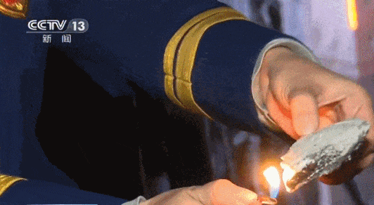 高层起火应该往哪儿跑？记住这些危急时刻能救命-华闻时空