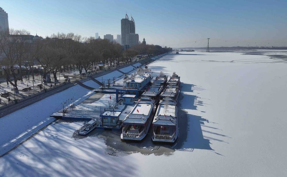 比常年晚8天，松花江干流哈尔滨段今日封冻