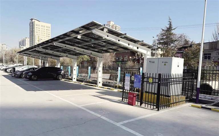 兰州轨交首个光伏充电桩示范项目投运
