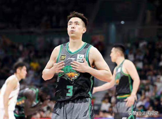 赵继伟伤情公布！拉伤较严重，将康复两个月，恐无缘前15轮！