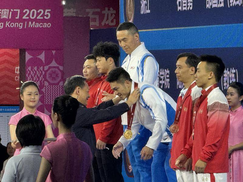 深一度｜占旭刚王励勤履新背后，体育总局人事变革有何潜台词