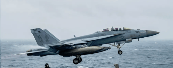 美国军方：已打捞出在南海坠毁的两架军机