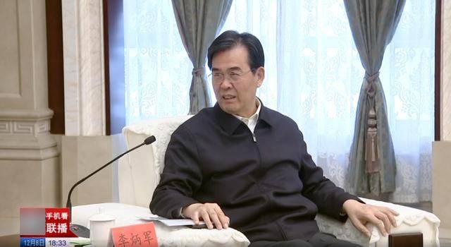 死磕“卡脖子”技术!新任院士黄维娜,成为省级党政一把手的“座上宾”