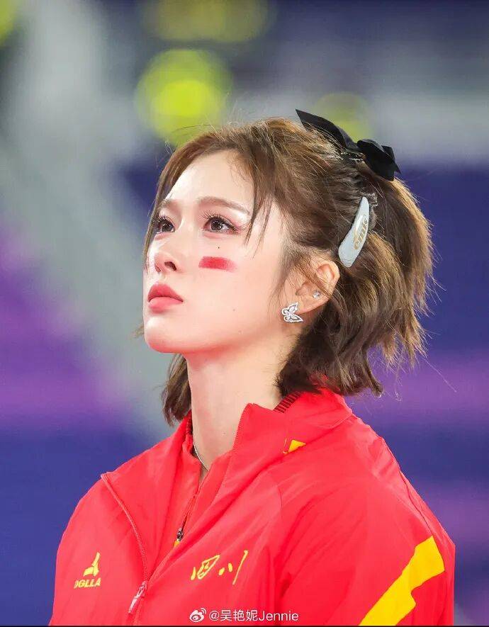 吴艳妮回应“你都28岁了,老女人了”:明年等着打脸