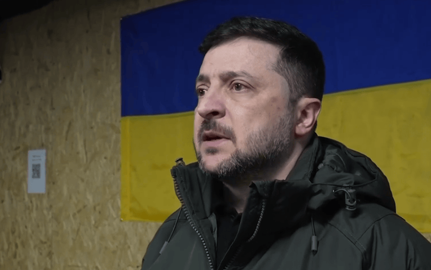 乌总统泽连斯基视察库皮扬斯克前线