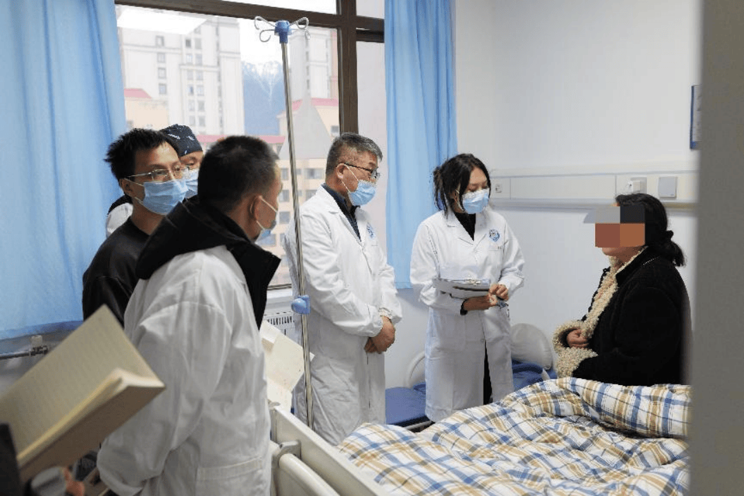 中日友好医院陪诊协助挂号复杂病情整理资料，协助多科室会诊的简单介绍