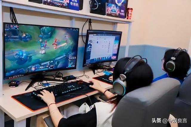网吧发展历程_网吧行业复兴原因_网吧惊魂小说