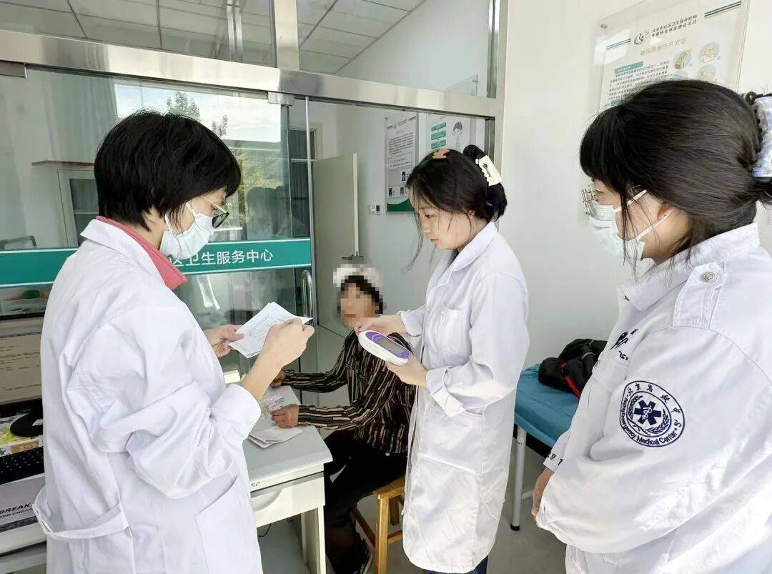 包含原306医院代挂专家号加代问诊重症转诊全程协调对接，诊疗不中断的词条