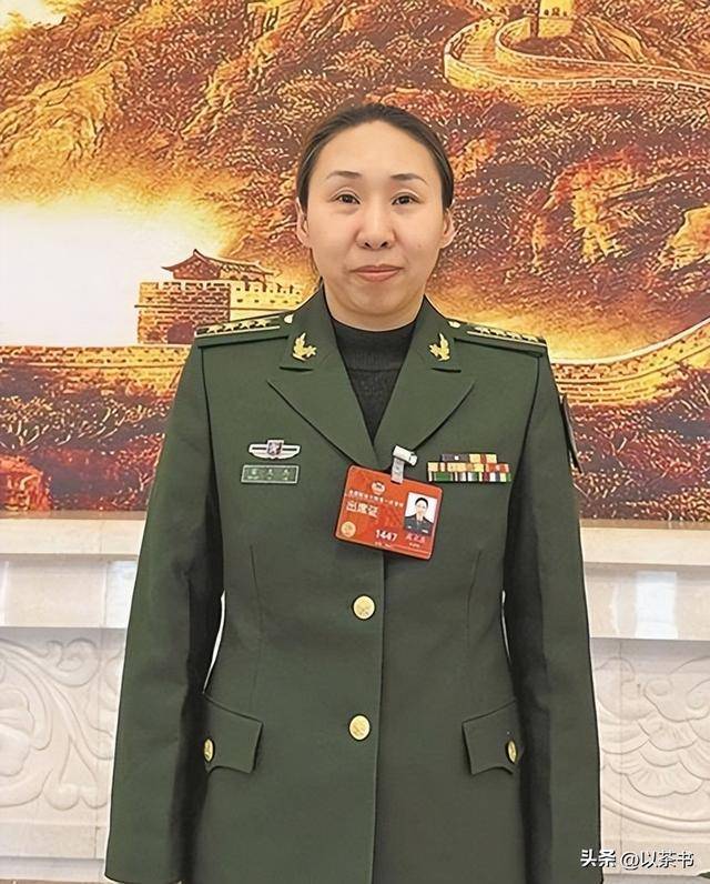 她是前中国女篮队长，33岁退役嫁军官，36岁生女儿10个月后又复出