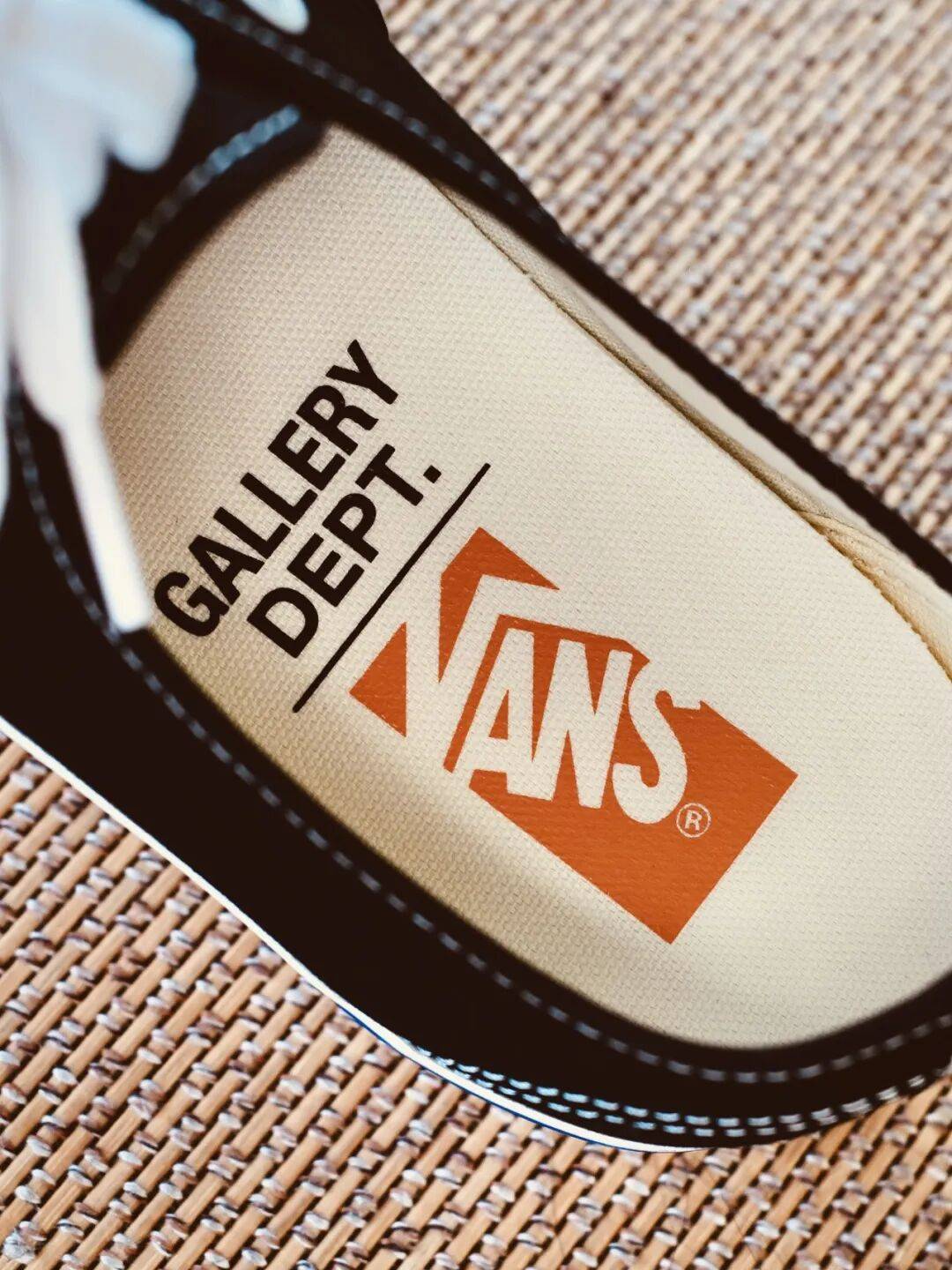 —otw by vans × gallery dept authentic 44