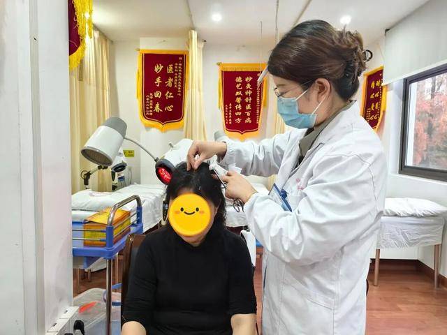偏头痛说拜拜!闵行这位女中医凭实力圈粉_牛彦彦_牛医生_患者