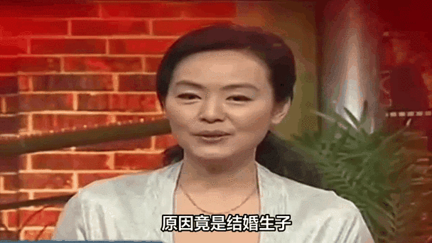 她是央视著名主持人，嫁哈佛海归恩爱22年，59岁临退休官宣新身份