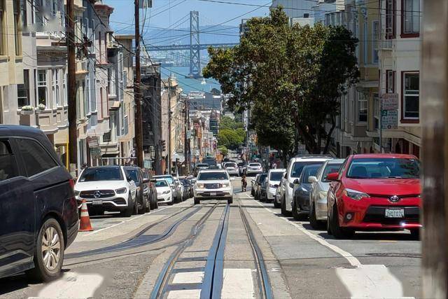 特朗普关税或遭否决，1500亿退款潮有望到来！