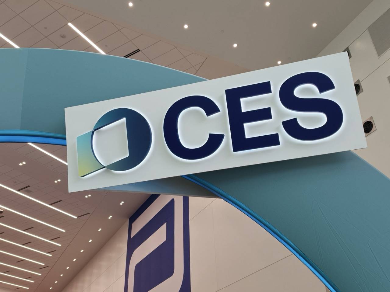 比宇树跳舞更酷！机器人军团征战CES2026，五大趋势已明