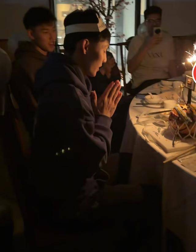 宏远亡羊补牢，老板叮咛朱总，杜锋深夜查宿，球员疯狂投射三分球